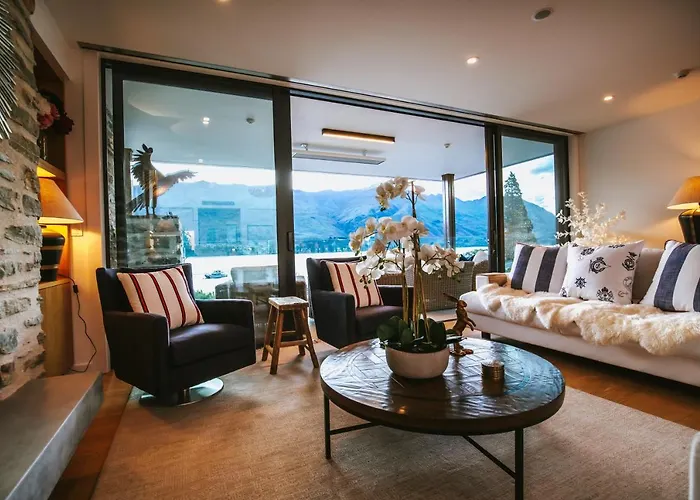 Nautilus Penthouse - Sleeps 8 - Lakefront - Walking Distance To Appartement *