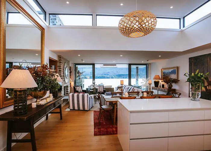 Nautilus Penthouse - Sleeps 8 - Lakefront - Walking Distance To Appartement