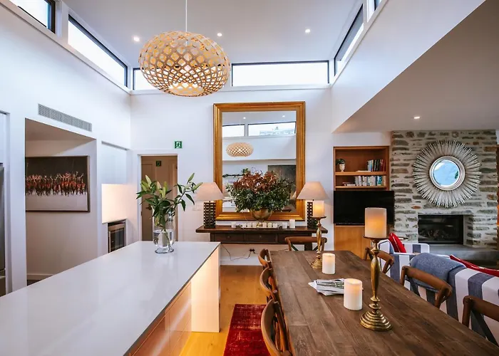 Nautilus Penthouse - Sleeps 8 - Lakefront - Walking Distance To Appartement